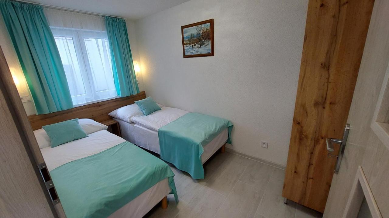 Apartmany Nad Tajovom Banská Bystrica Buitenkant foto